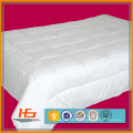 Wholesale Single/Double Size White Color Microfiber Bed Quilt For Hotel and Hospital